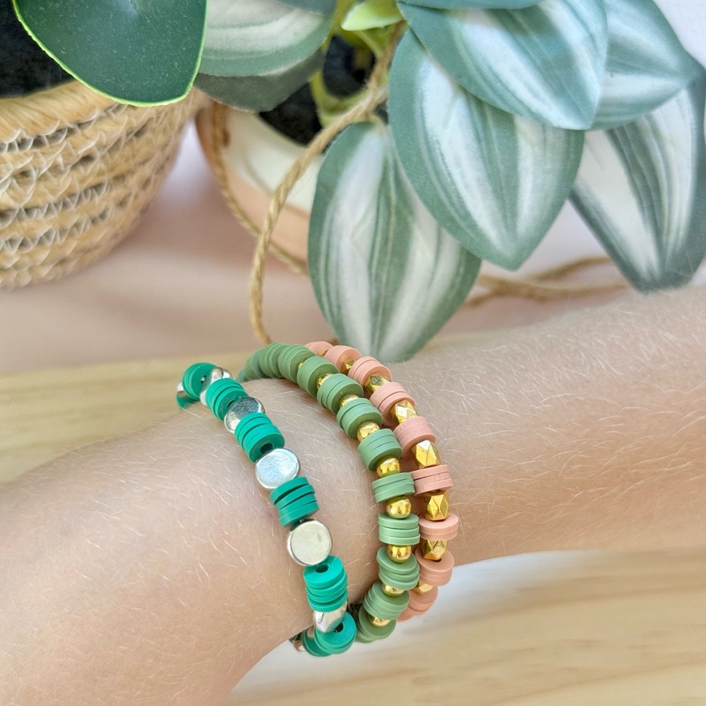 Vibrant Green and Gold Kids Bracelet Set